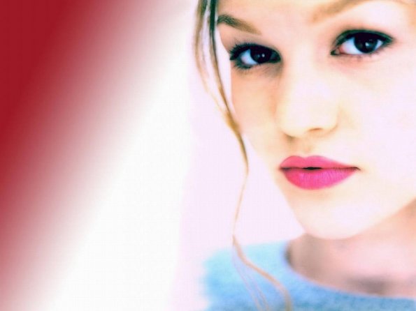 Julia-Stiles-30
