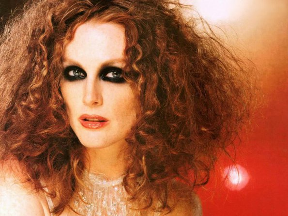 Julianne-Moore-20