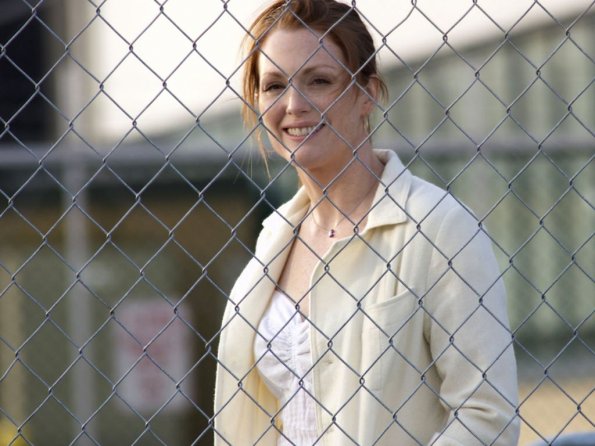 Julianne-Moore-25