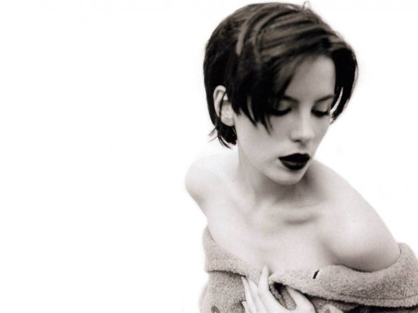Kate-Beckinsale-68