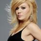 Kelly-Clarkson-1