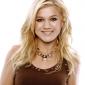Kelly-Clarkson-10