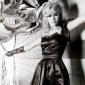 Kelly-Clarkson-32