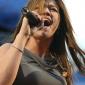 Kelly-Clarkson-72