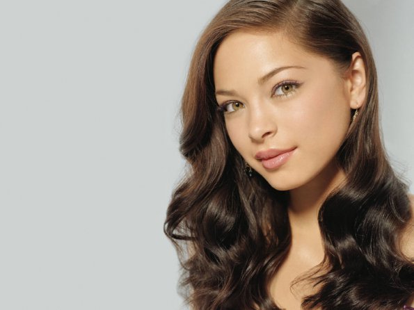 Kristin-Kreuk-19