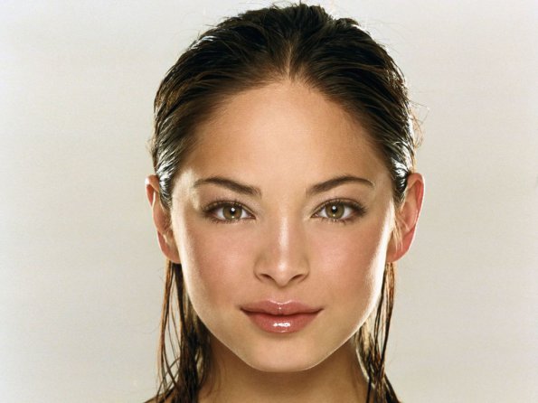 Kristin-Kreuk-66