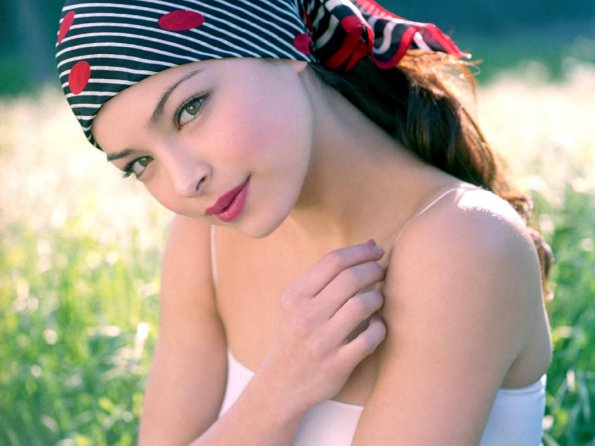 Kristin-Kreuk-79