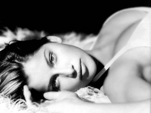 Laetitia-Casta-70