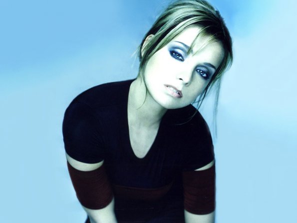 Louise-Redknapp-24