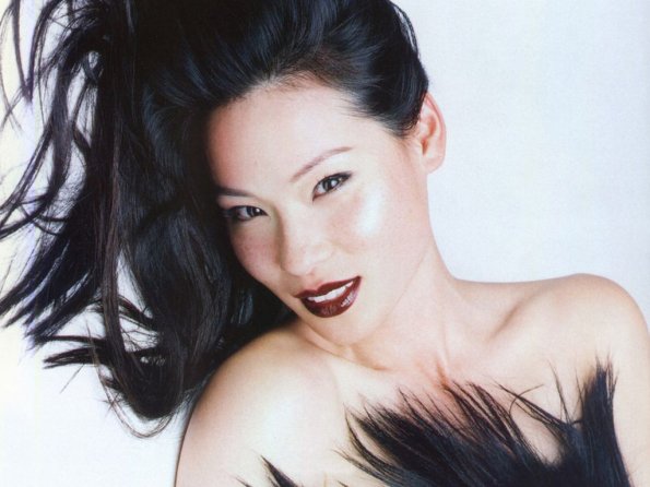 Lucy-Liu-12