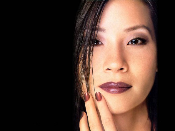 Lucy-Liu-31