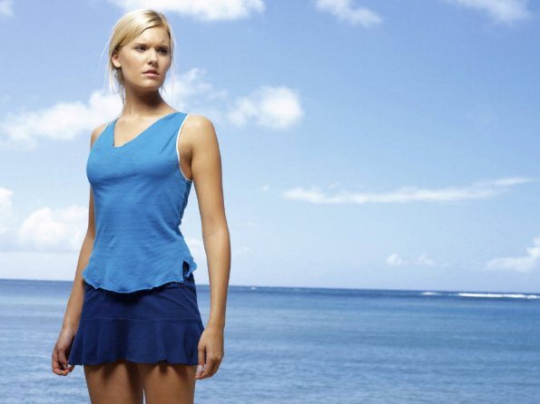 Maggie-Grace-22