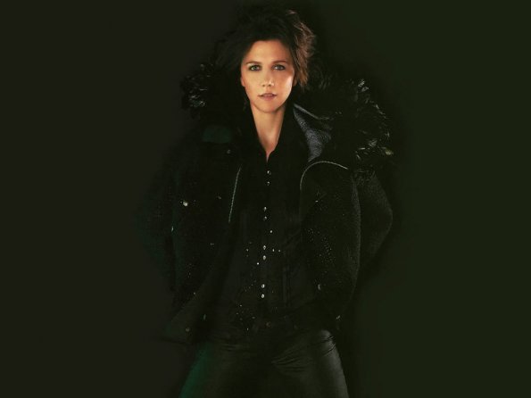Maggie-Gyllenhaal-19