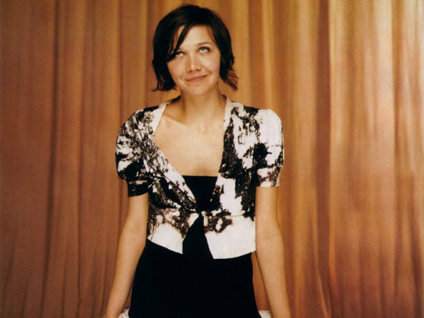 Maggie-Gyllenhaal-23
