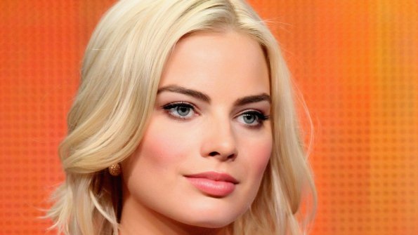 MARGOT-ROBBIE-7