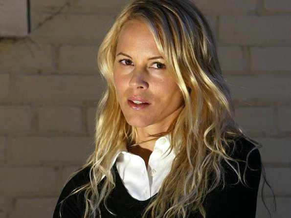 Maria-Bello-4