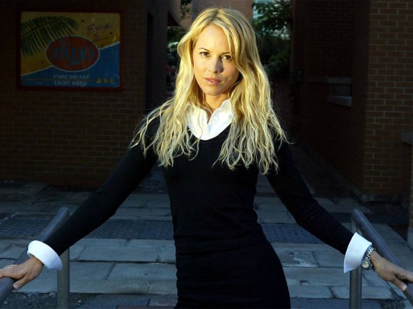 Maria-Bello-5