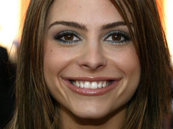 Maria-Menounos-7