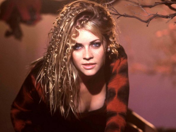 Melissa-Joan-Hart-2