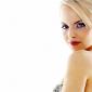 Mena-Suvari-10