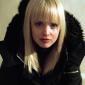 Mena-Suvari-43