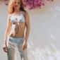 Mena-Suvari-57