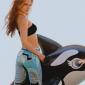 Mena-Suvari-61