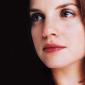 Mena-Suvari-83