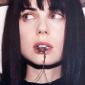 Mia-Kirshner-6