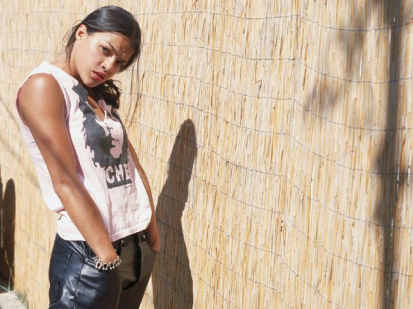 Michelle-Rodriguez-15