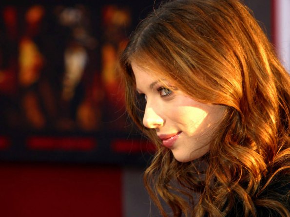Michelle-Trachtenberg-25