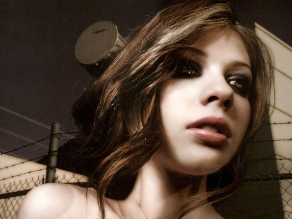 Michelle-Trachtenberg-41
