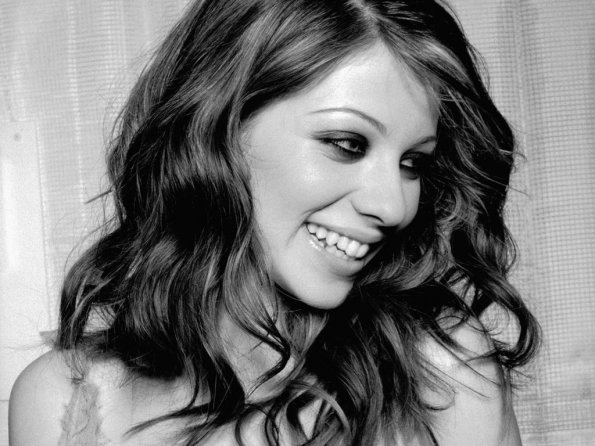 Michelle-Trachtenberg-49