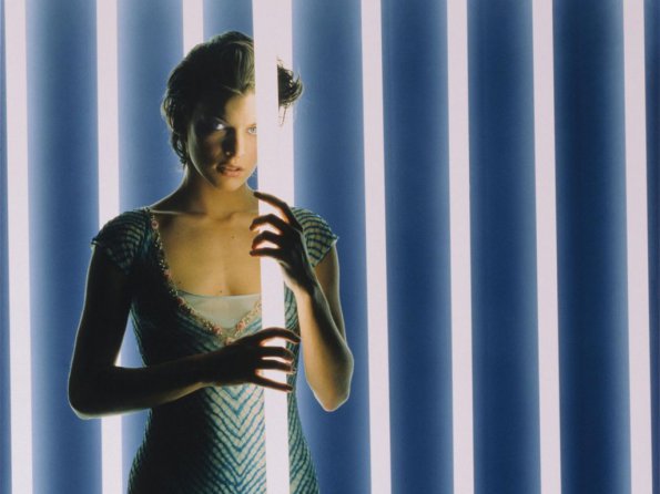 Milla-Jovovich-36