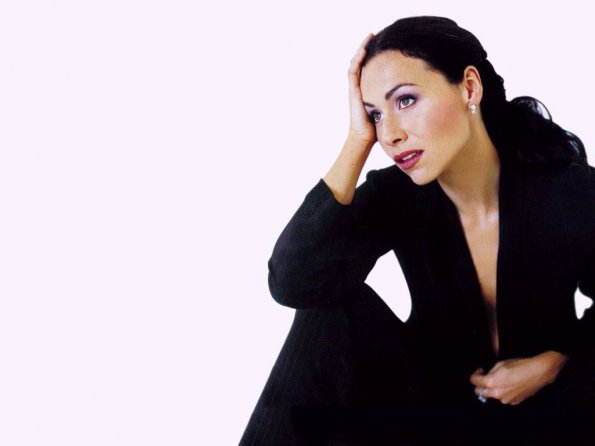 Minnie-Driver-11