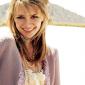 Mischa-Barton-37