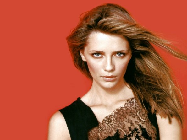 Mischa-Barton-43