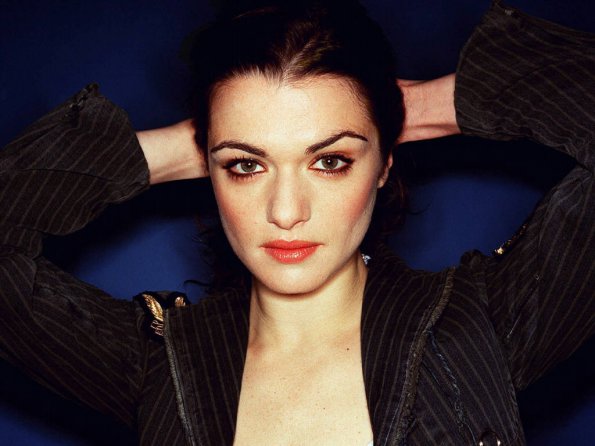 Rachel-Weisz-13