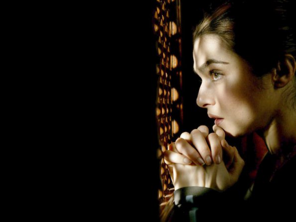 Rachel-Weisz-20