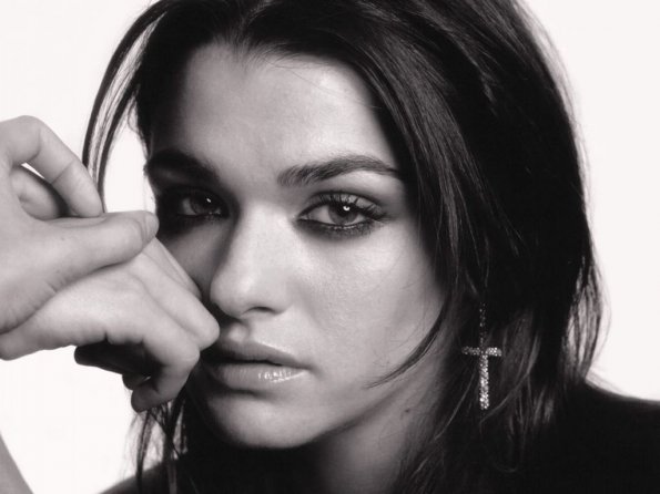 Rachel-Weisz-25