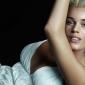 Rebecca-Romijn-8