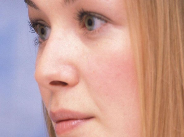 Rosamund-Pike-12