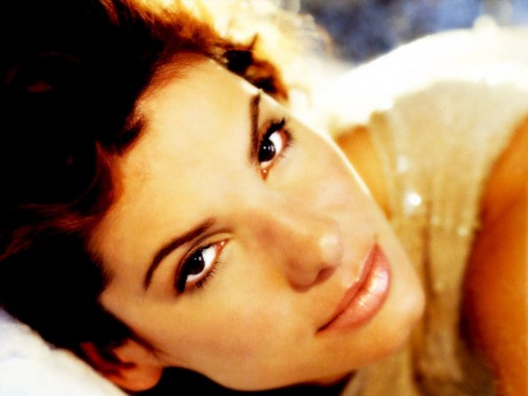 Sandra-Bullock-28