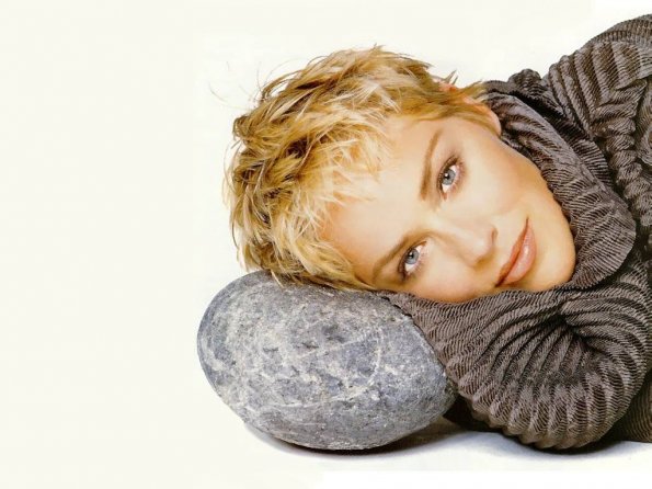 Sharon-Stone-20
