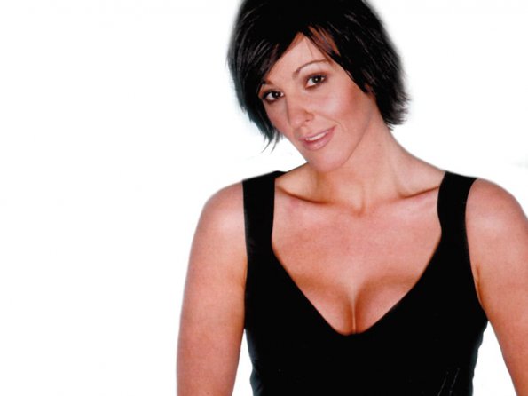 Suranne-Jones-6