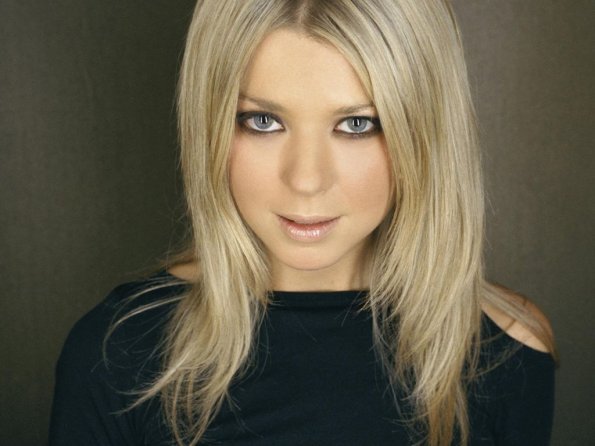 Tara-Reid-27