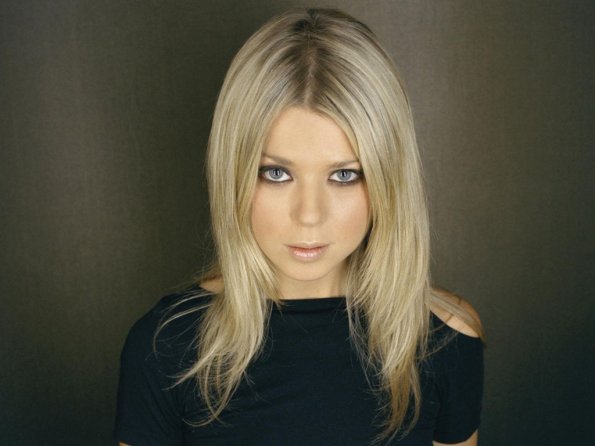 Tara-Reid-29