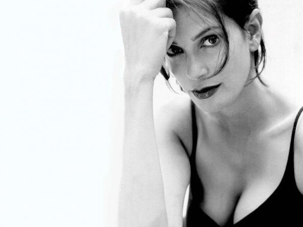 Teri-Hatcher-100