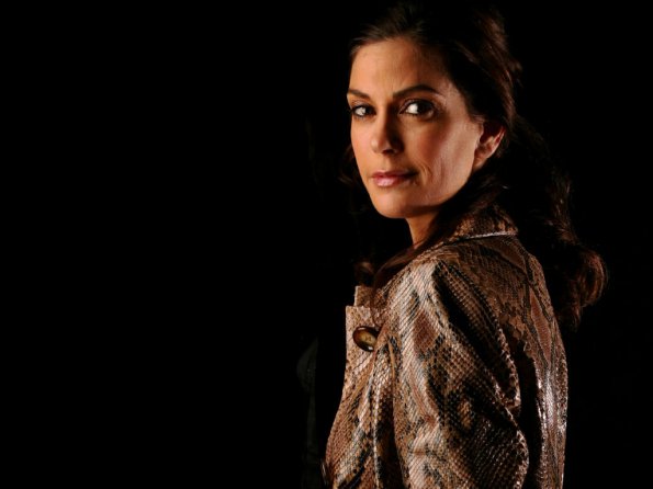 Teri-Hatcher-32