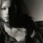 Thora-Birch-18